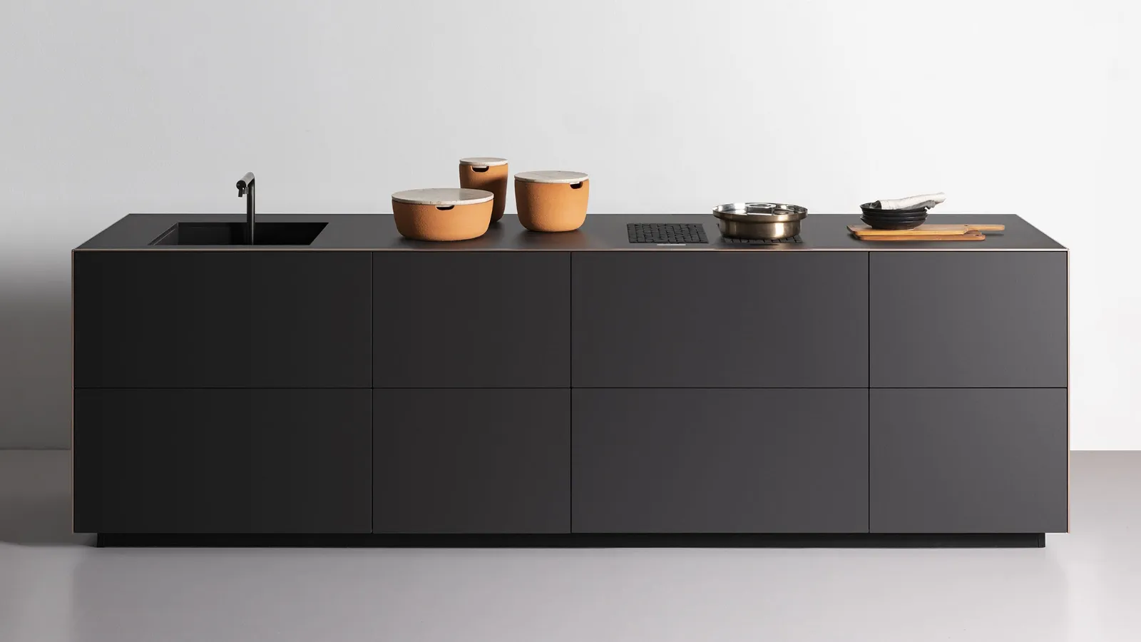 Cucina Design lineare Artematica finitura Soft Outline Carbontec di Valcucine