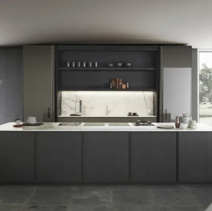 Cucina Design con isola Frame finitura impiallacciato Rovere Fumo e laccato lucido Grey con top in Gres Syros di Modulnova