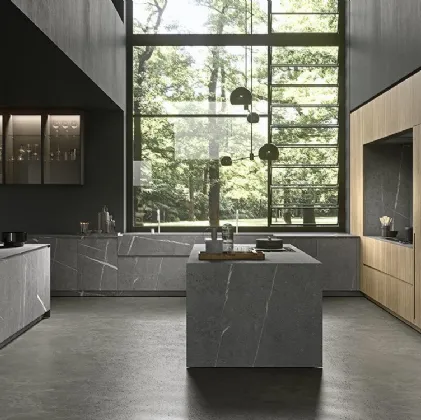 Cucina Design con due isole Twenty in Gres Piasentina Senda con colonne in Noce Milano di Modulnova